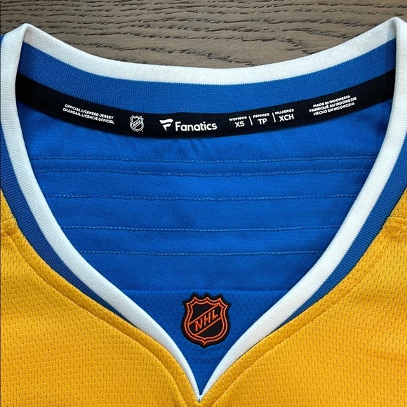 Authentic Fanatics St. Louis Blues Yellow Binnington 50 Jersey NHL Women’s XS - Picture 4 of 8